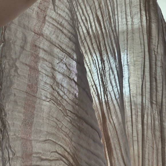 Blush Cream linen scarf - Picture 11 of 12